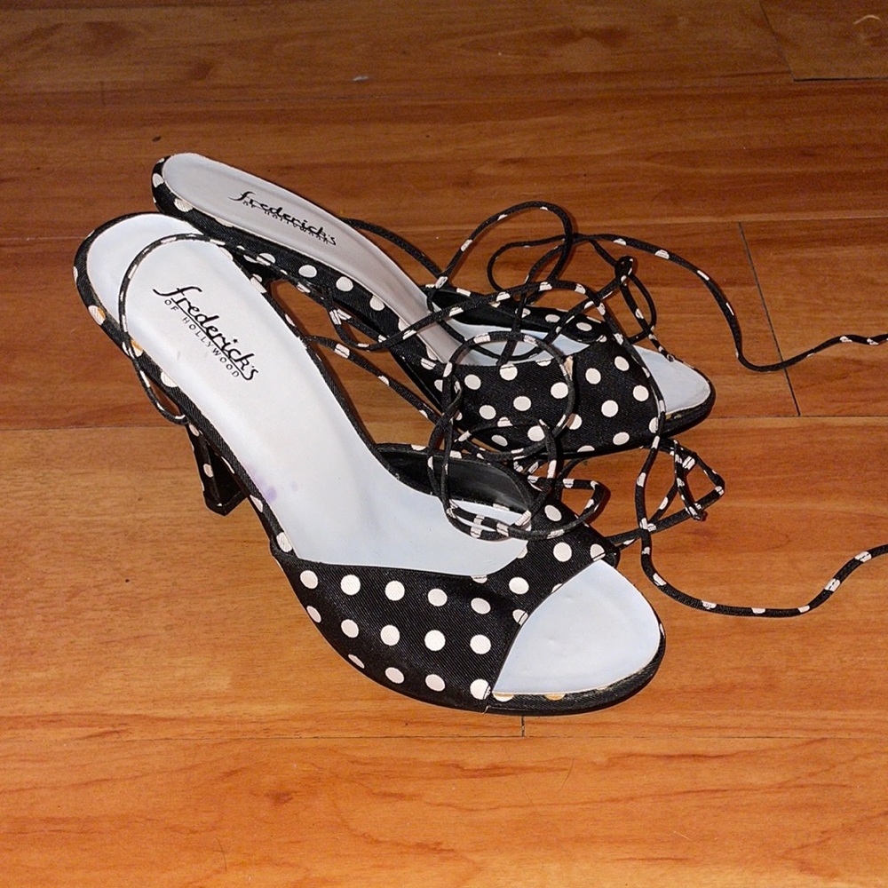 Fredericks of Hollywood polka dot heels. Ankle ties! Adorable! Size 8